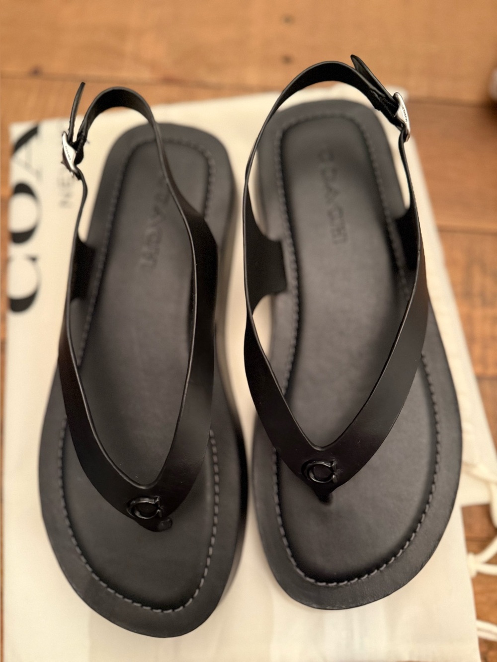 Coach Sculpted C Platform Thong Sandal 8.5 Black New in Box - Picture 4 of 5